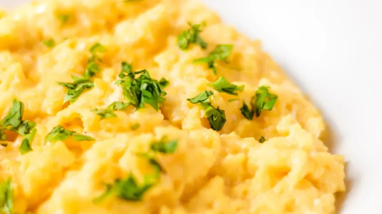 How to Make Scrambled Eggs